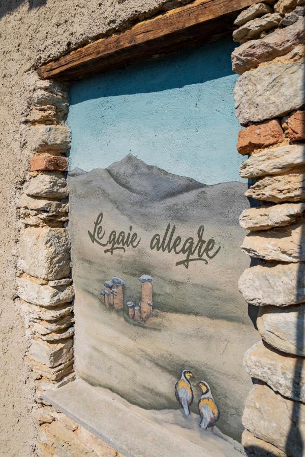 Country House Le Gaie Allegre Villar San Costanzo Bagian luar foto