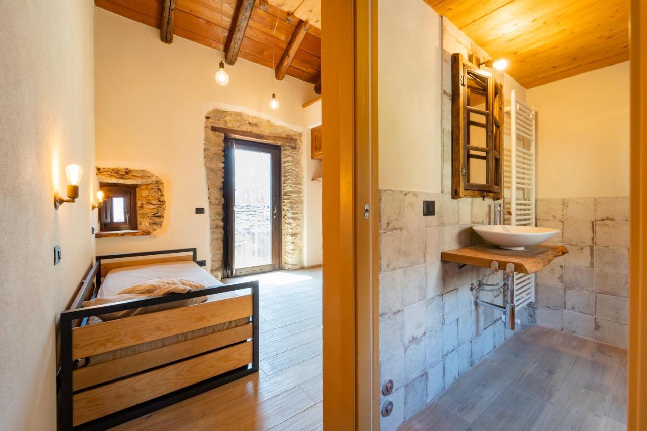 Country House Le Gaie Allegre Villar San Costanzo Bagian luar foto